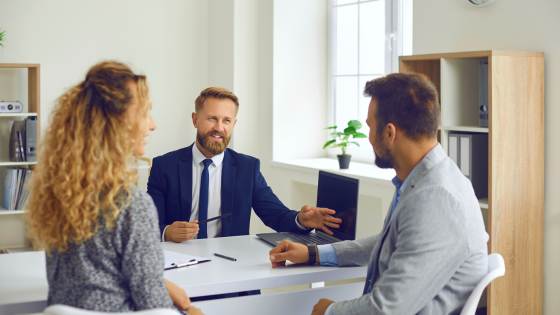 The last thing you want is navigating the home selling process alone. Here's how to find an agent that can guide you at every step.